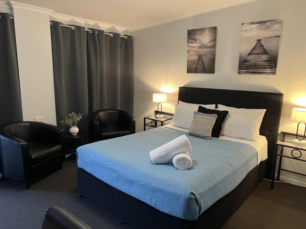 Jackie Howe Motel 3*