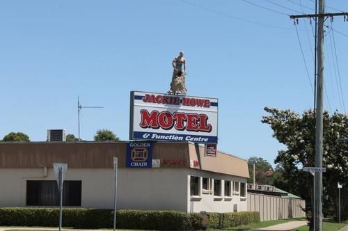 Jackie Howe Motel 3*